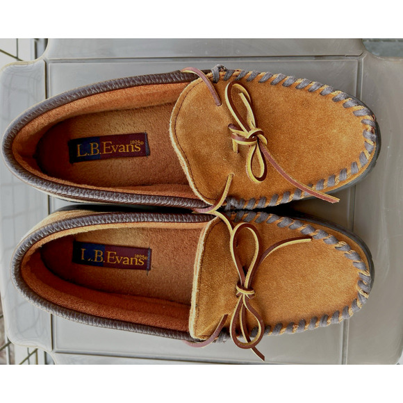 L.B. EVANS Yukon Moccasin 1131 Saddle Leather Upper Slippers shoes SZ 9M - Picture 1 of 11